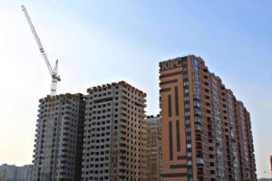 Покупка недвижимости от застройщика в Краснодаре: преимущества и риски